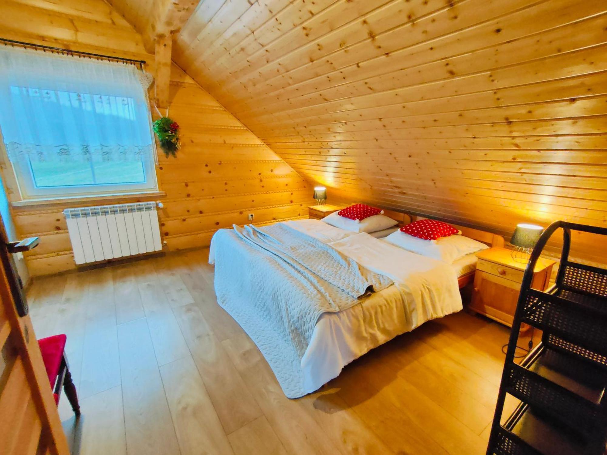 Chata Nad Roztokami Baligród Exteriör bild