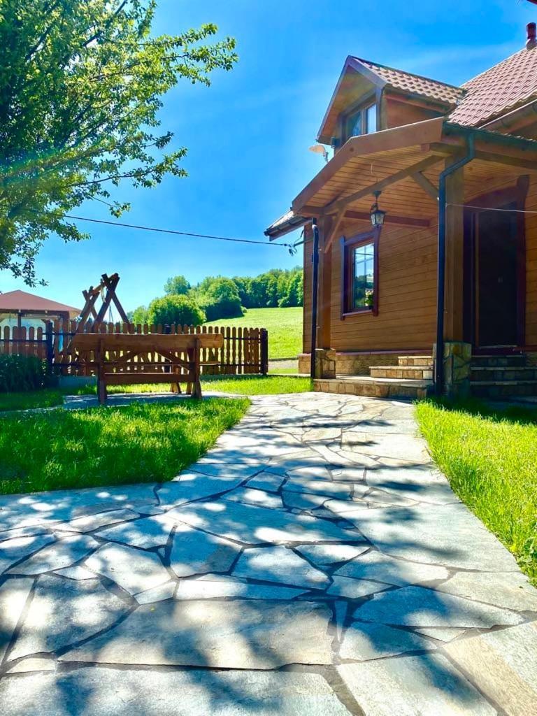 Chata Nad Roztokami Baligród Exteriör bild