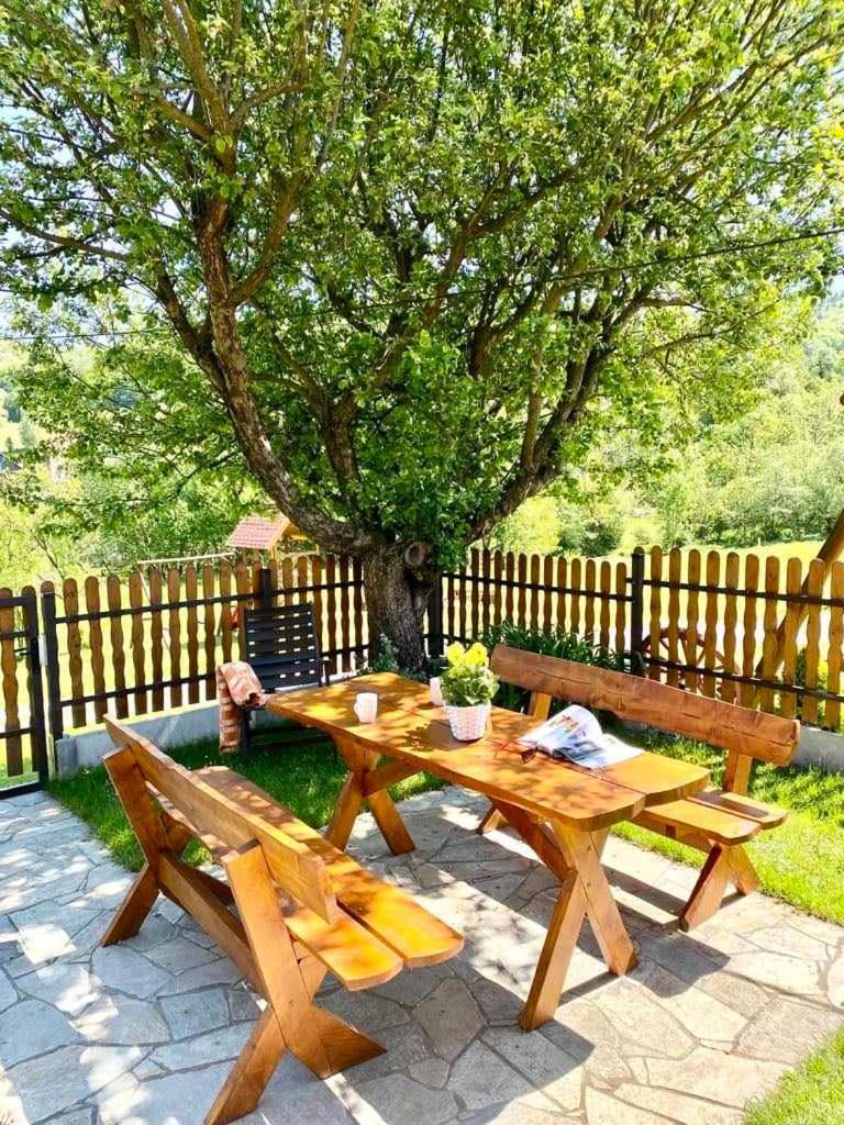 Chata Nad Roztokami Baligród Exteriör bild